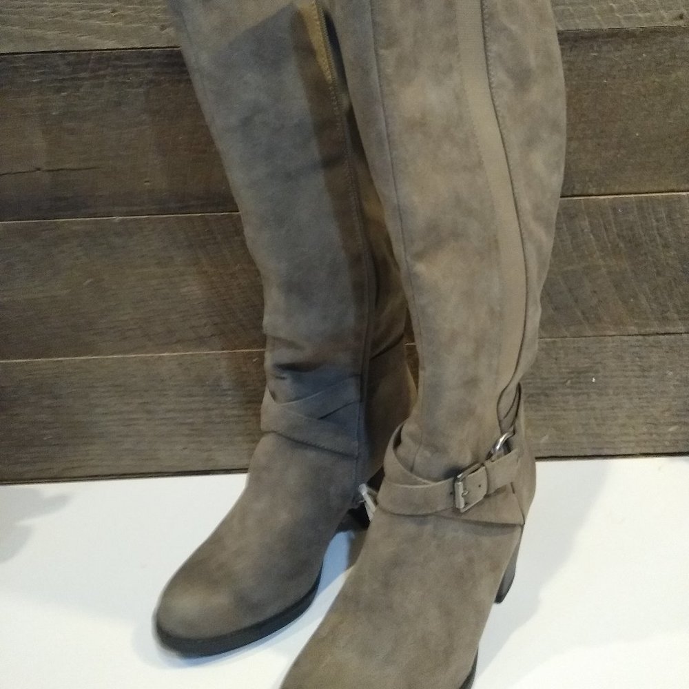 New!!! Soul by Naturalizer Suede Boots Size 9